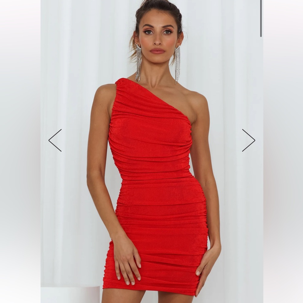 Hello Molly one shoulder red dress!
